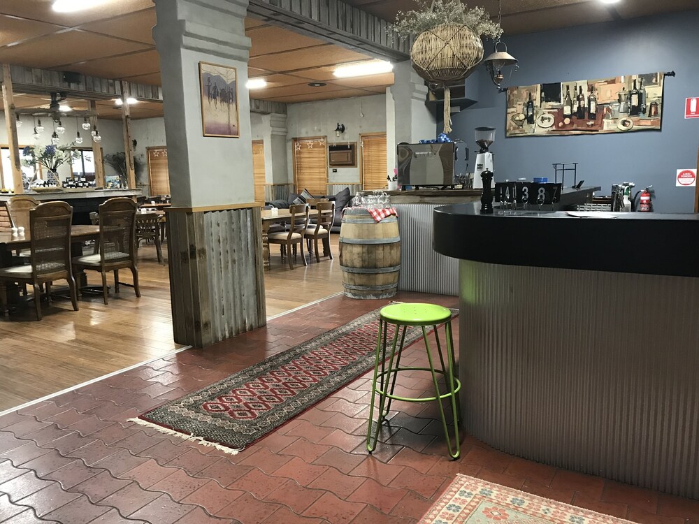 Molesworth Food and Wine Company