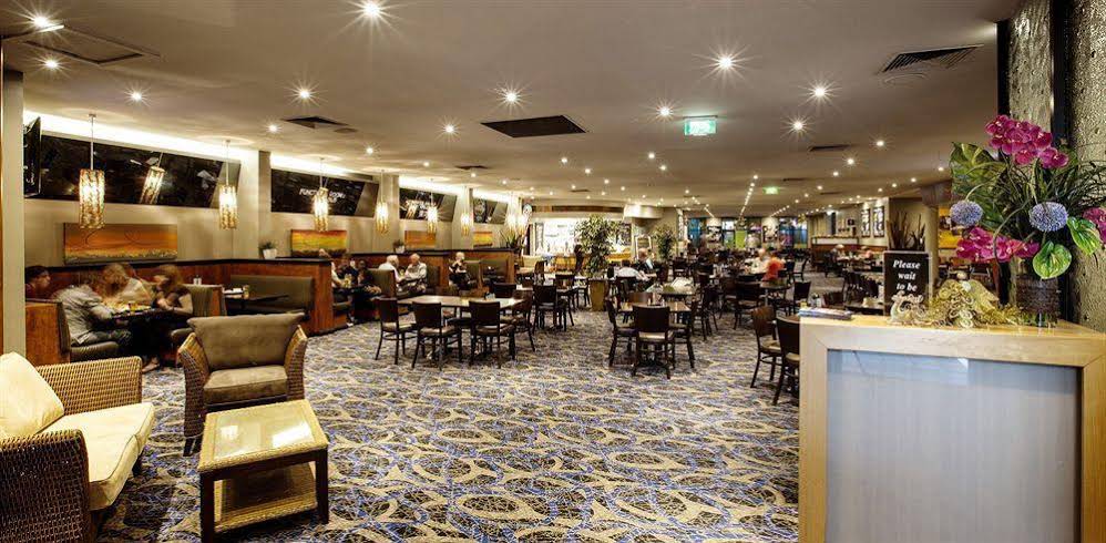 Nightcap at Sandbelt Hotel