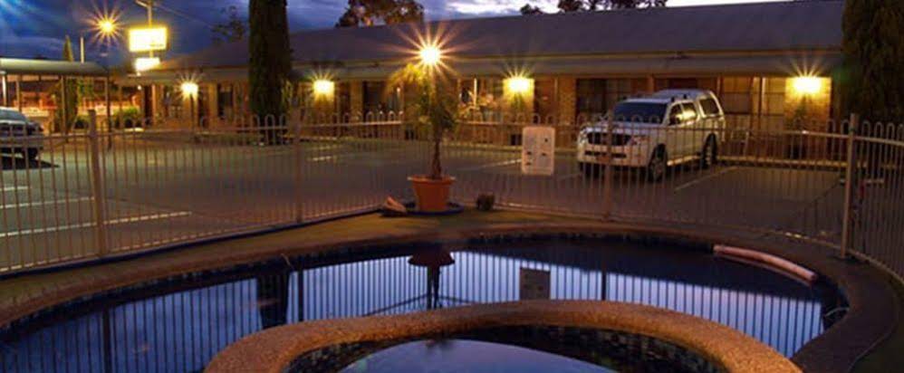 Rodney Motor Inn