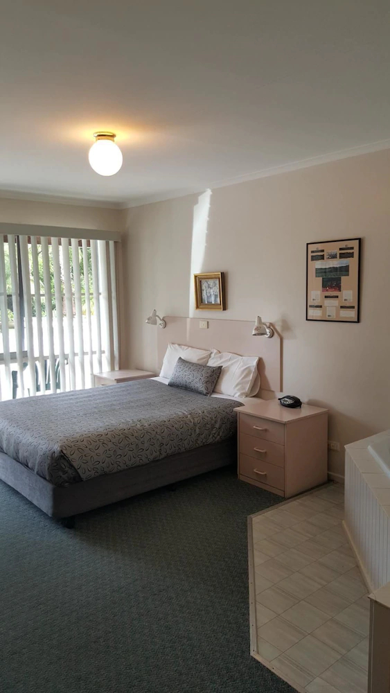 Balnarring Village Motor Inn