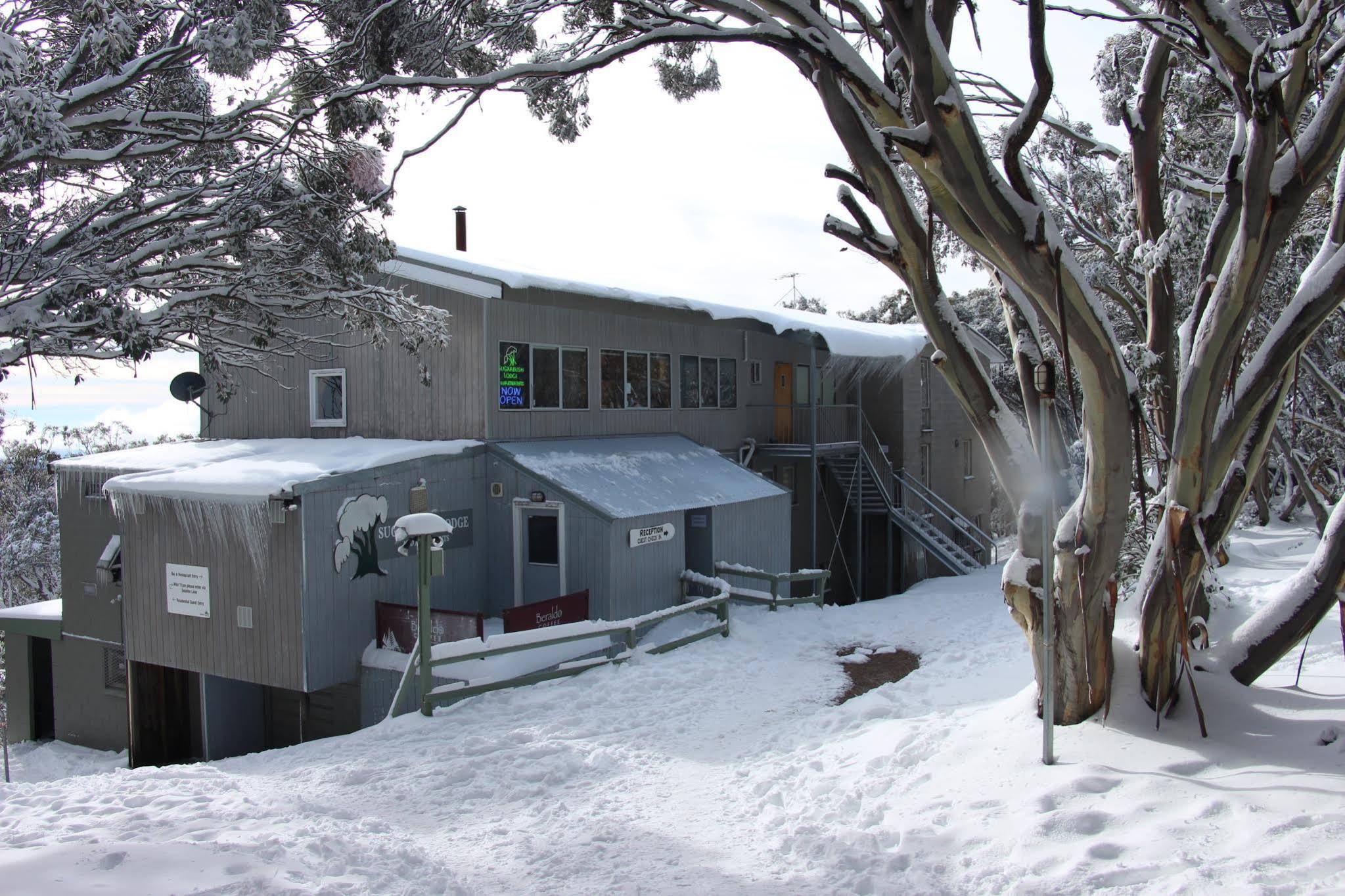 Sugarbush Lodge & Apartments