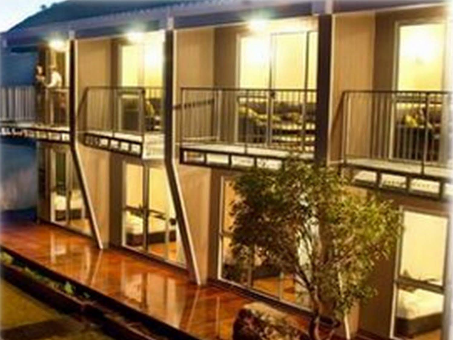 Mountain Dreaming Apartments