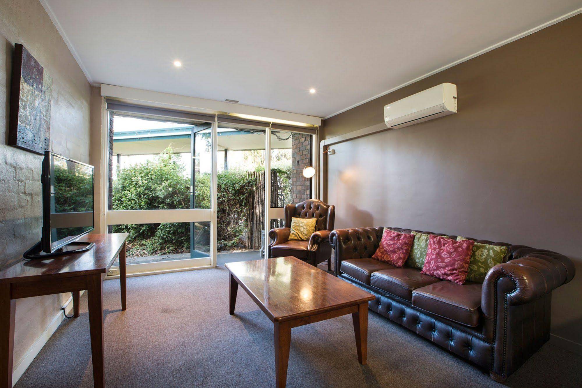 Burvale Hotel