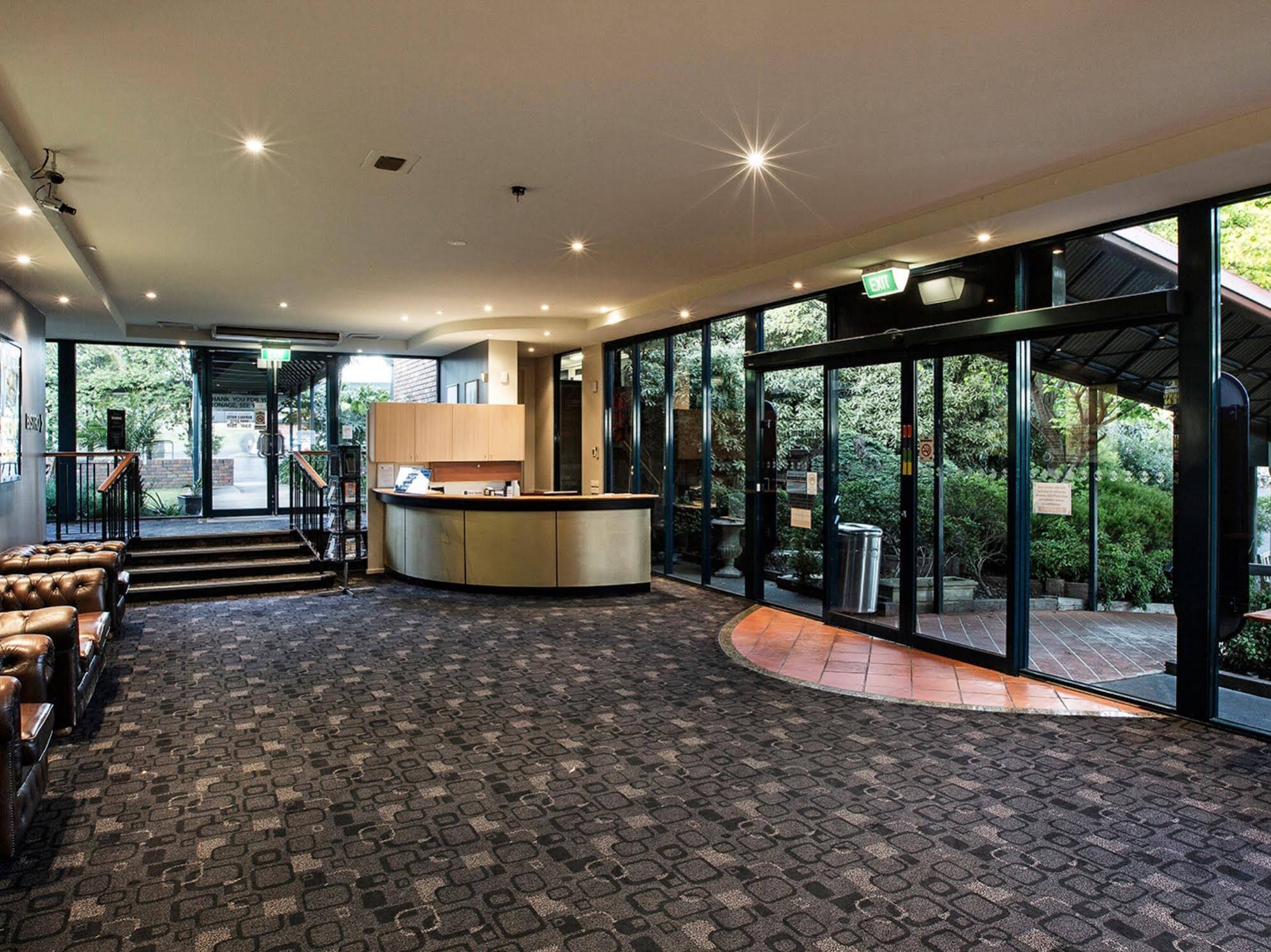 Burvale Hotel