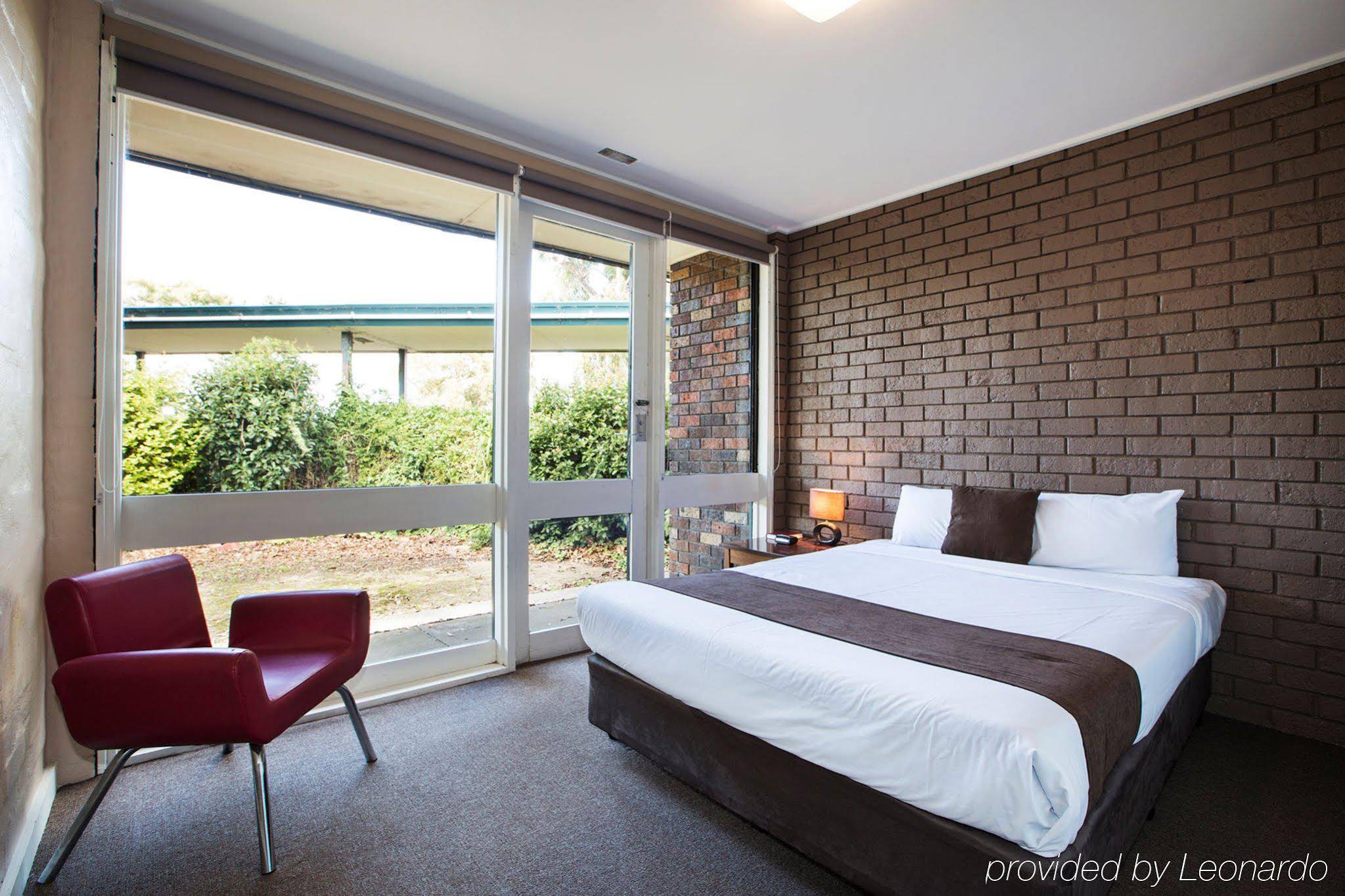 Burvale Hotel