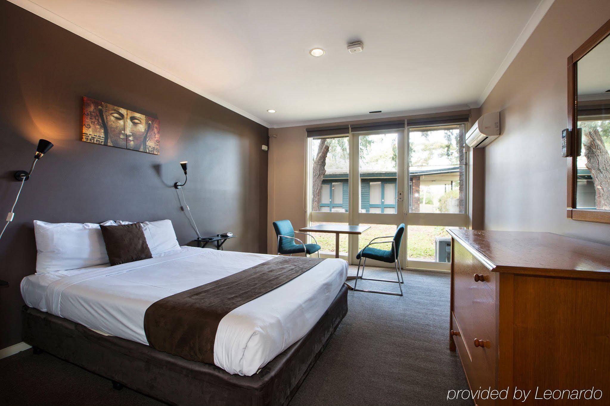 Burvale Hotel