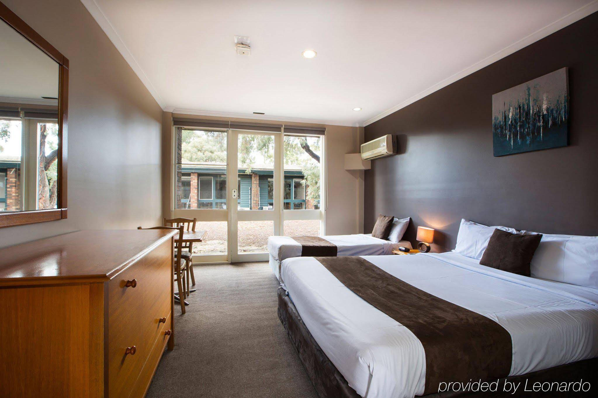 Burvale Hotel