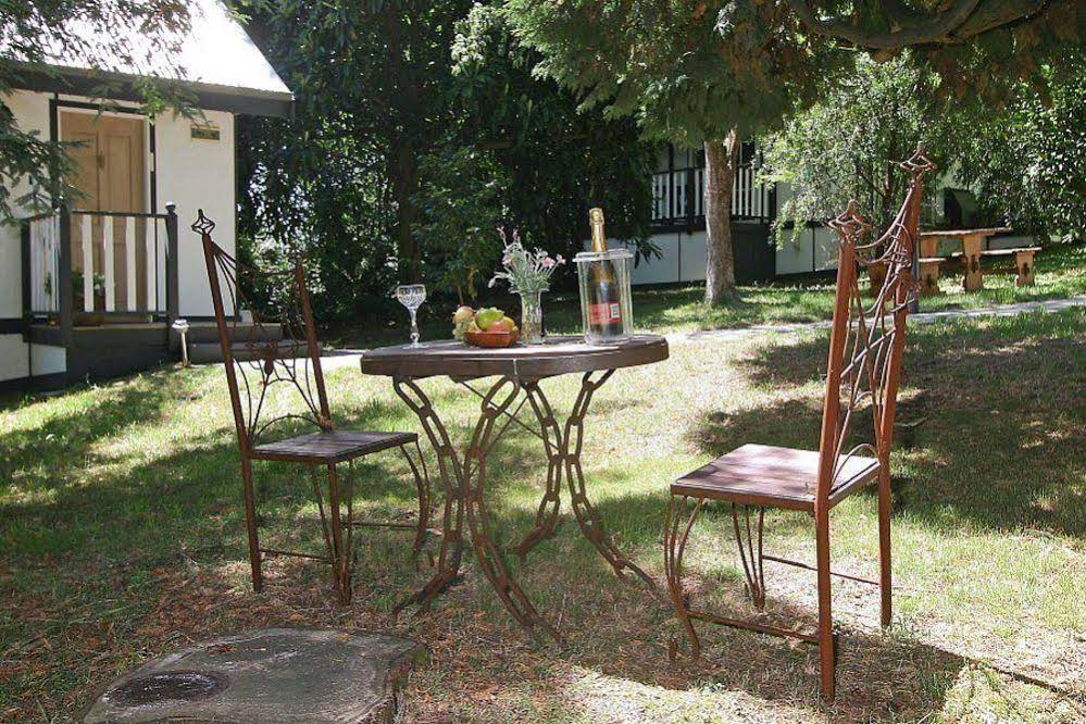 Olinda Country Cottages