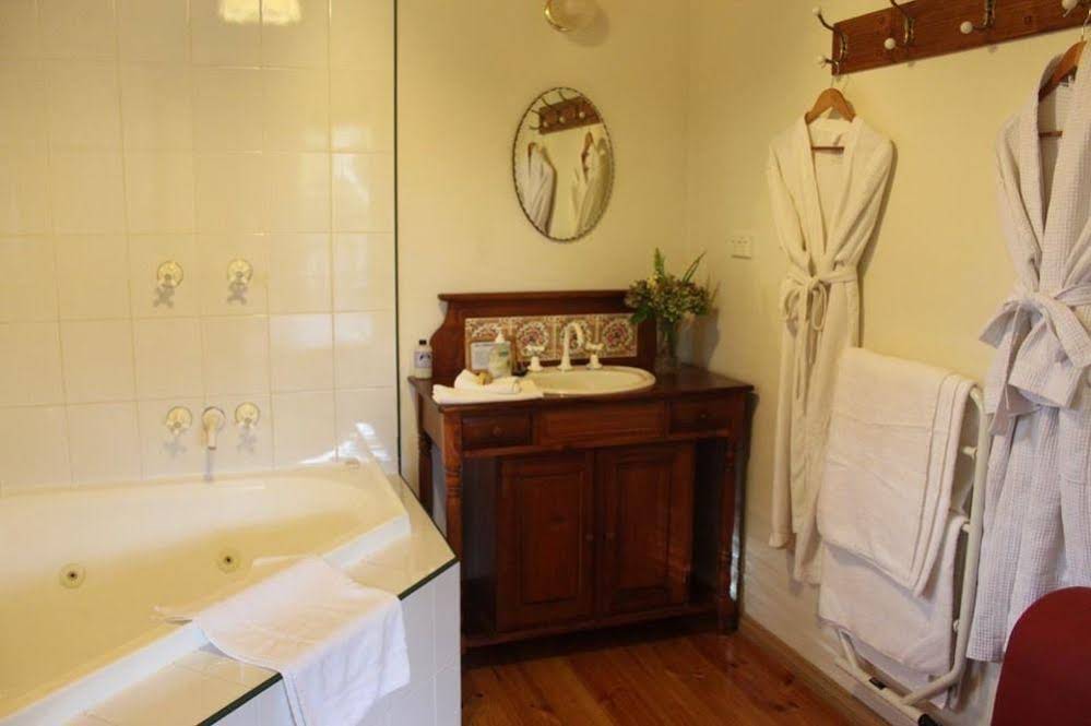 Olinda Country Cottages