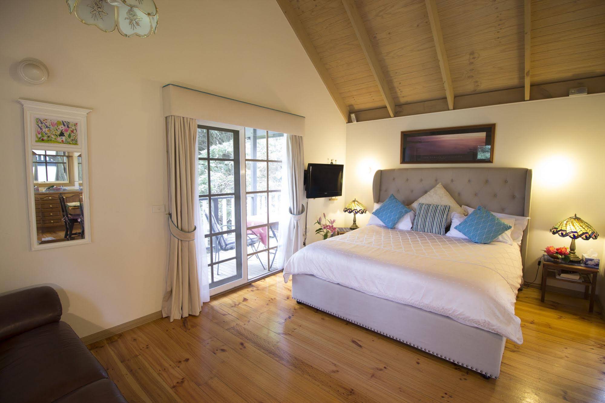 Olinda Country Cottages