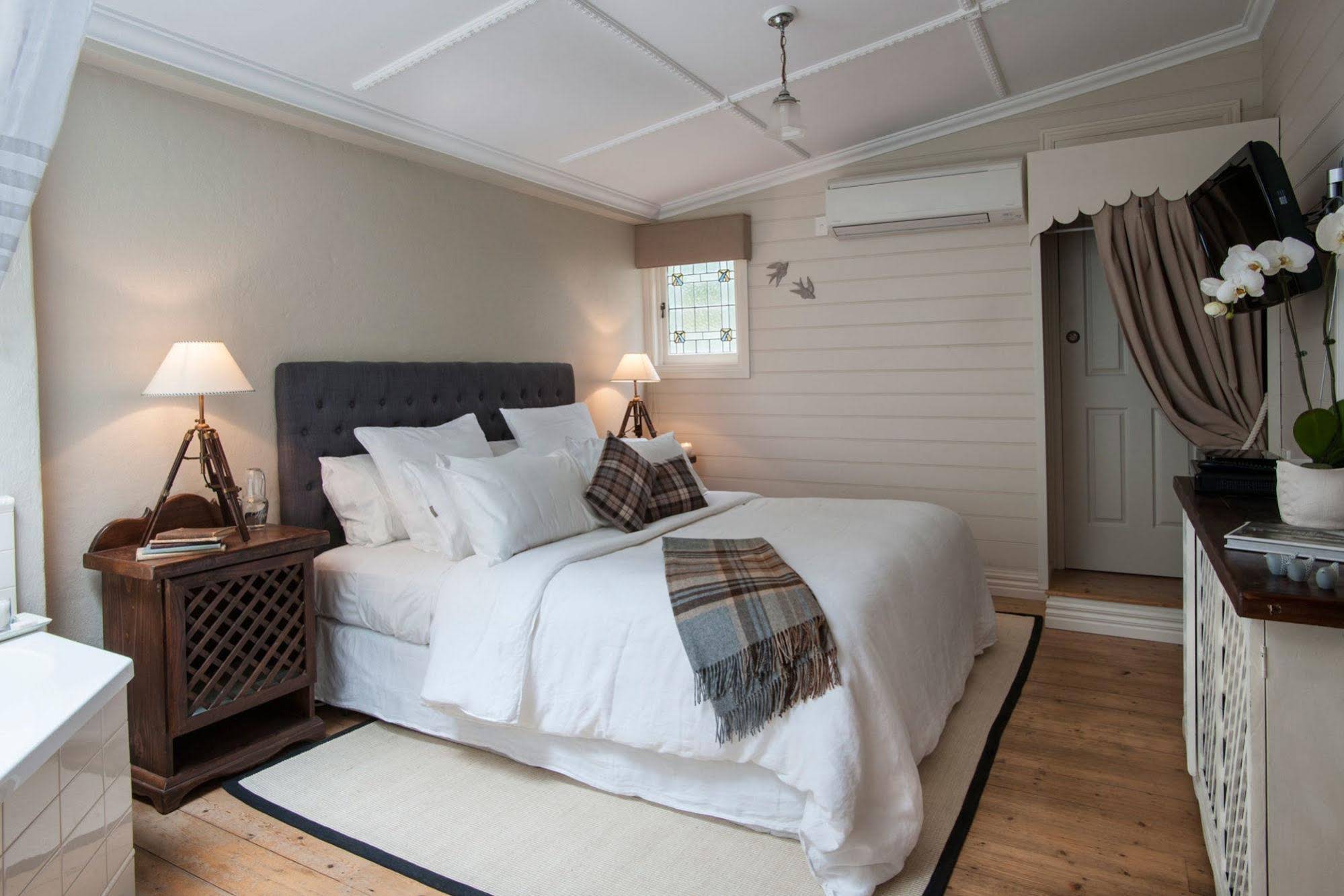 Twilight Cottage