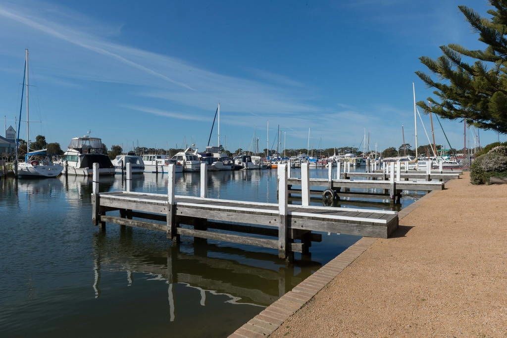 Mariners Cove at Paynesville Motel & Apartments