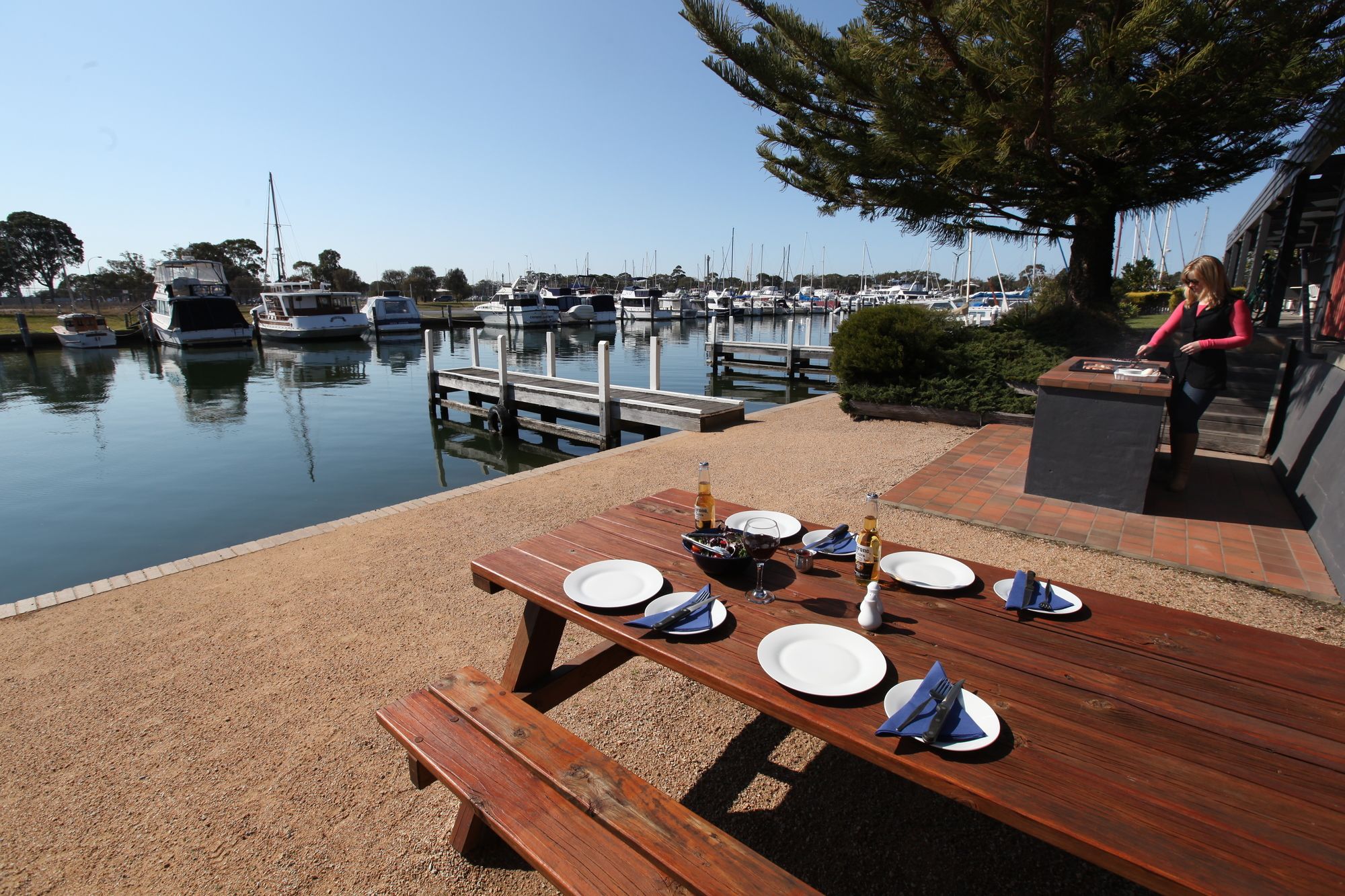 Mariners Cove at Paynesville Motel & Apartments