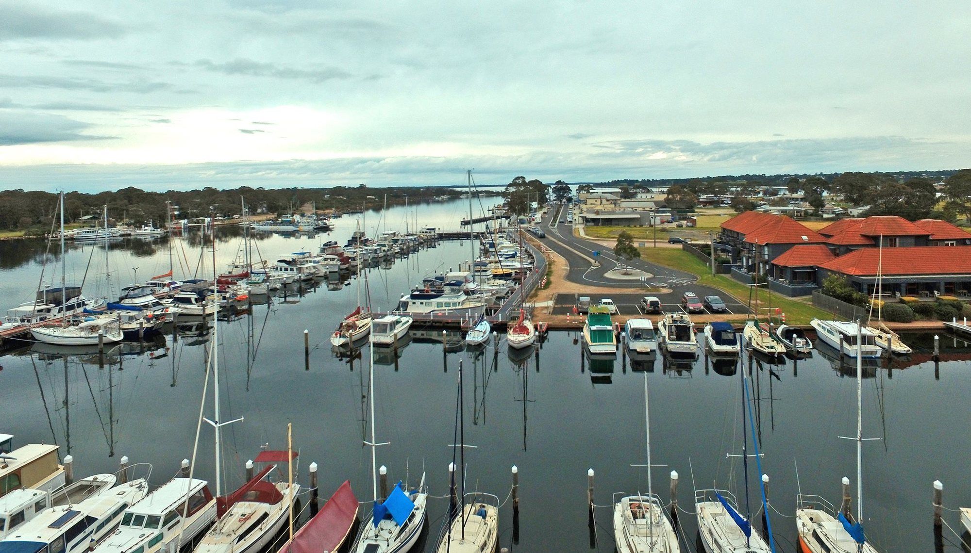 Mariners Cove at Paynesville Motel & Apartments