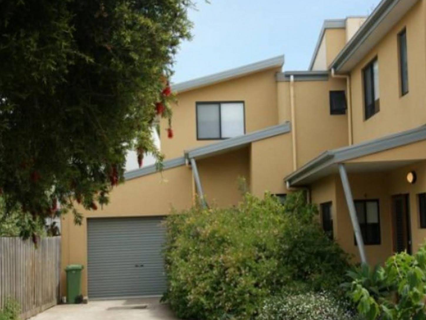 Central Cowes Family Townhouses