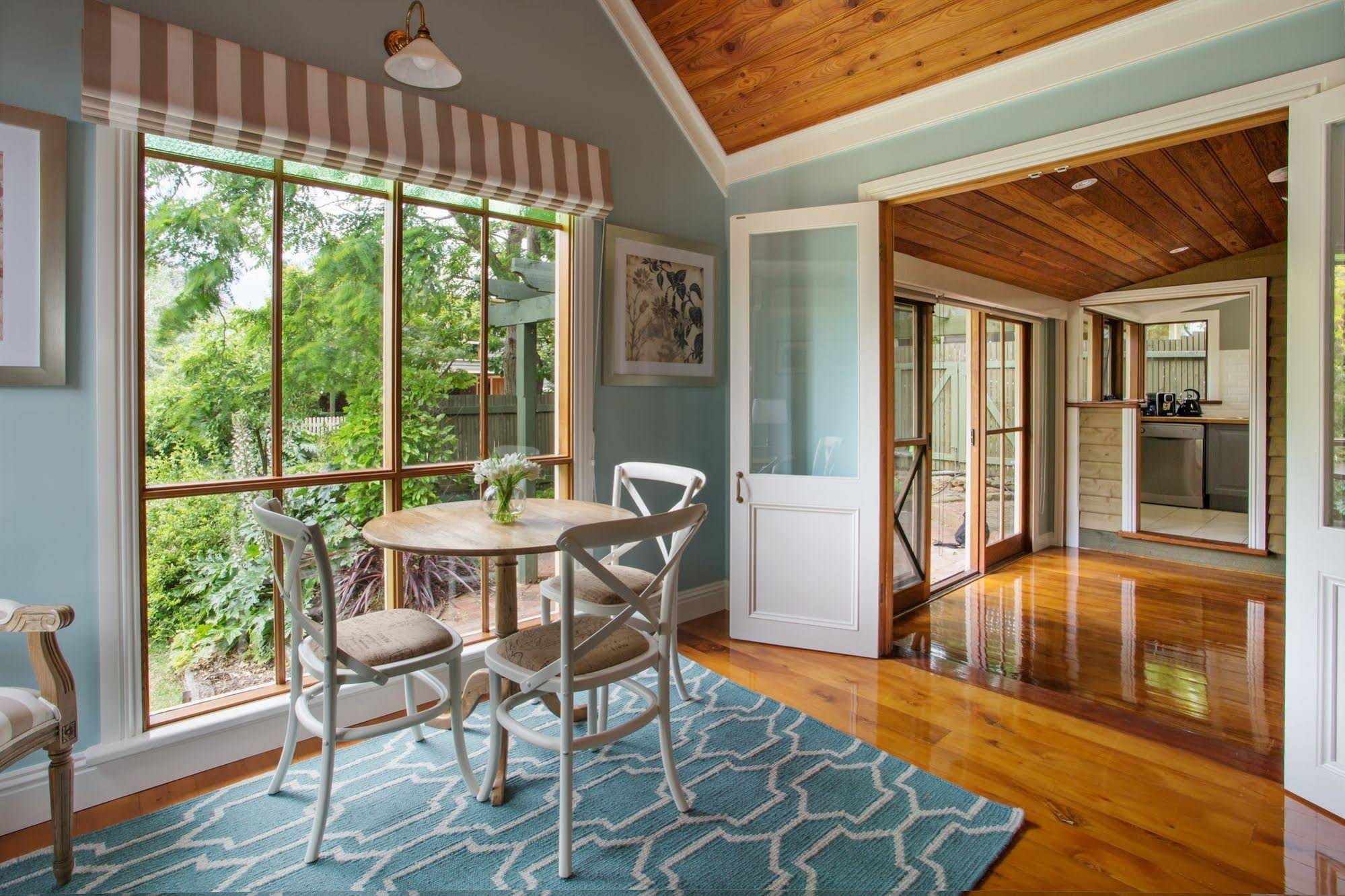 Oak Tree Lodge