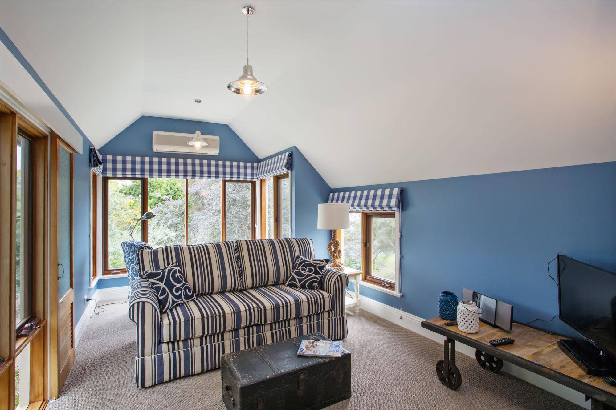 Oak Tree Lodge