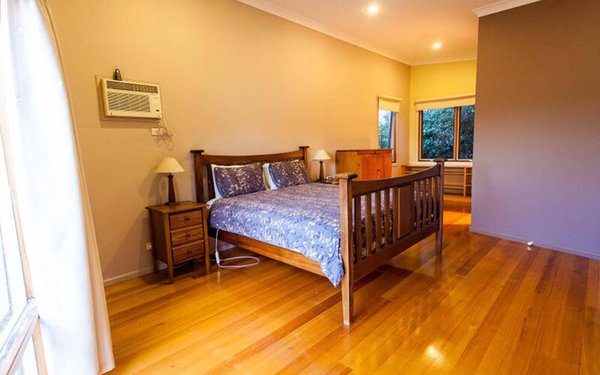 Queenscliff And Point Lonsdale Holiday Apartments