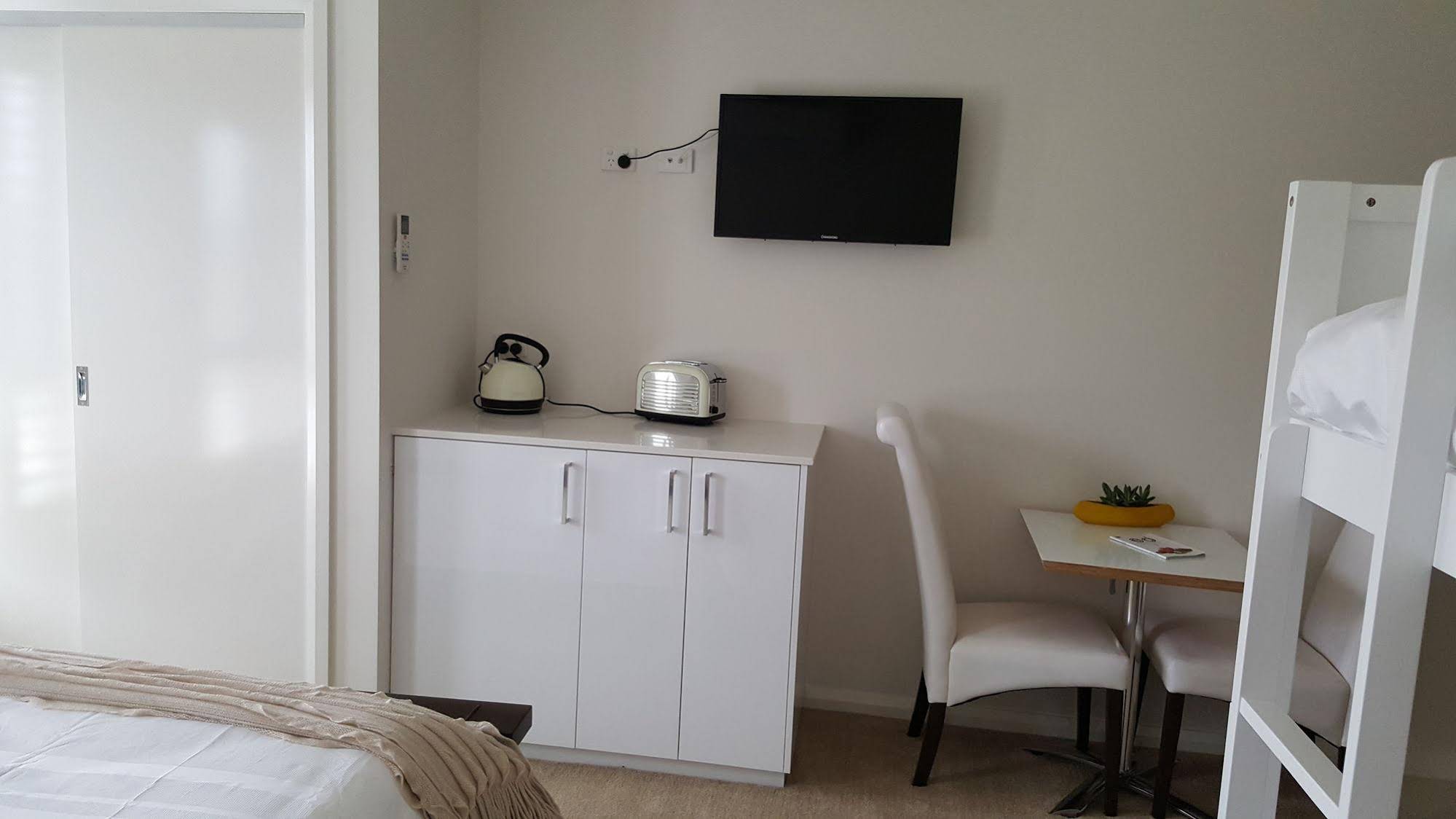 The Oxley Estate Bed & Breakfast