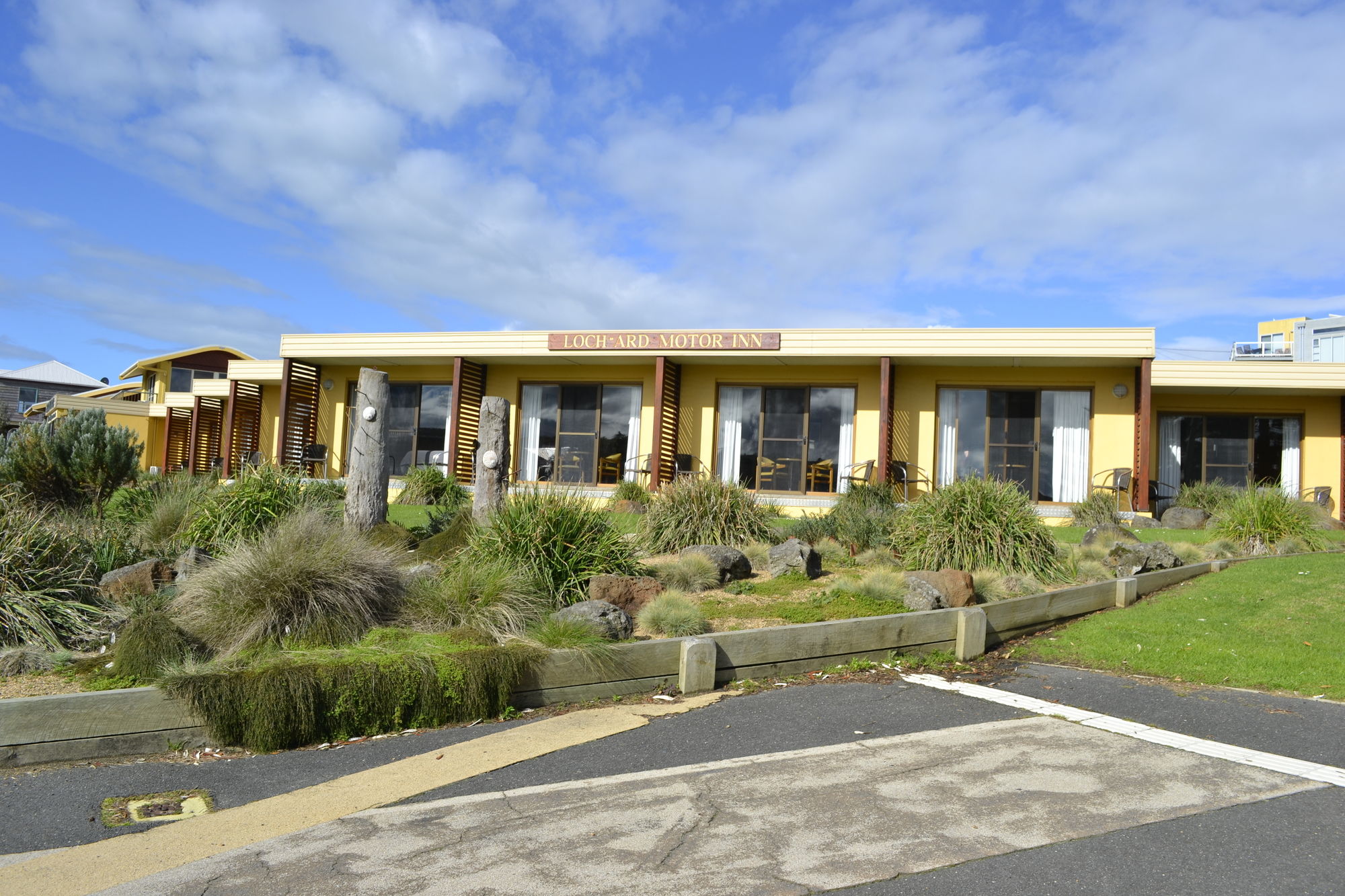Loch Ard Motor Inn