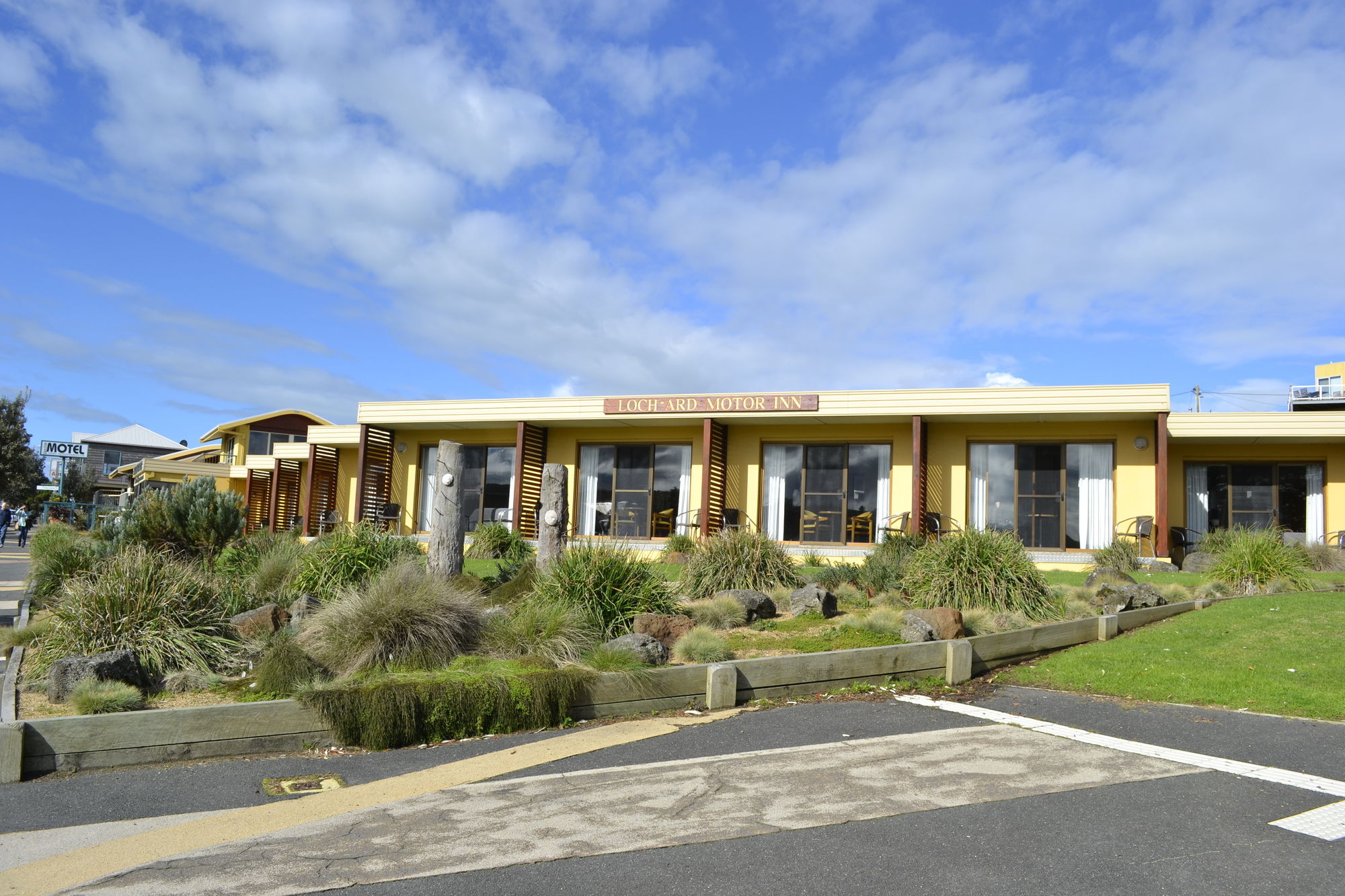 Loch Ard Motor Inn