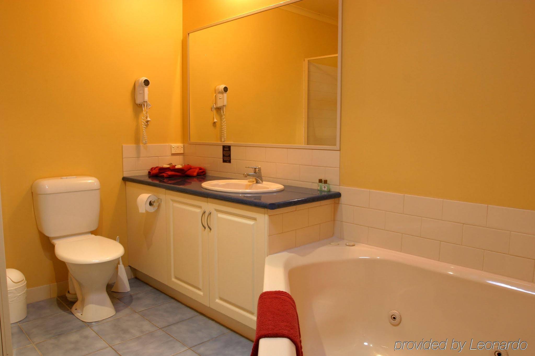Ashmont Motor Inn & Apartments