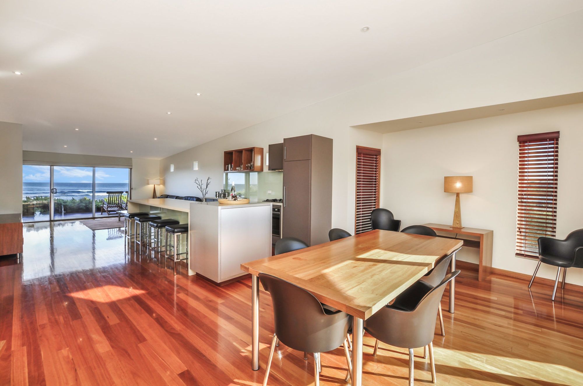 Hearn's Beachside Villas