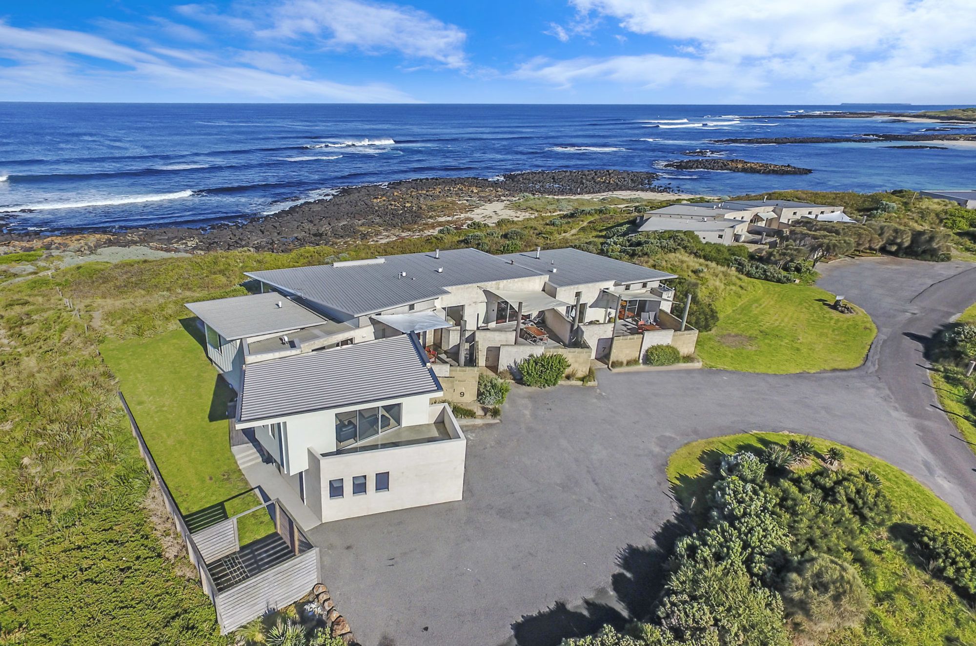 Hearn's Beachside Villas