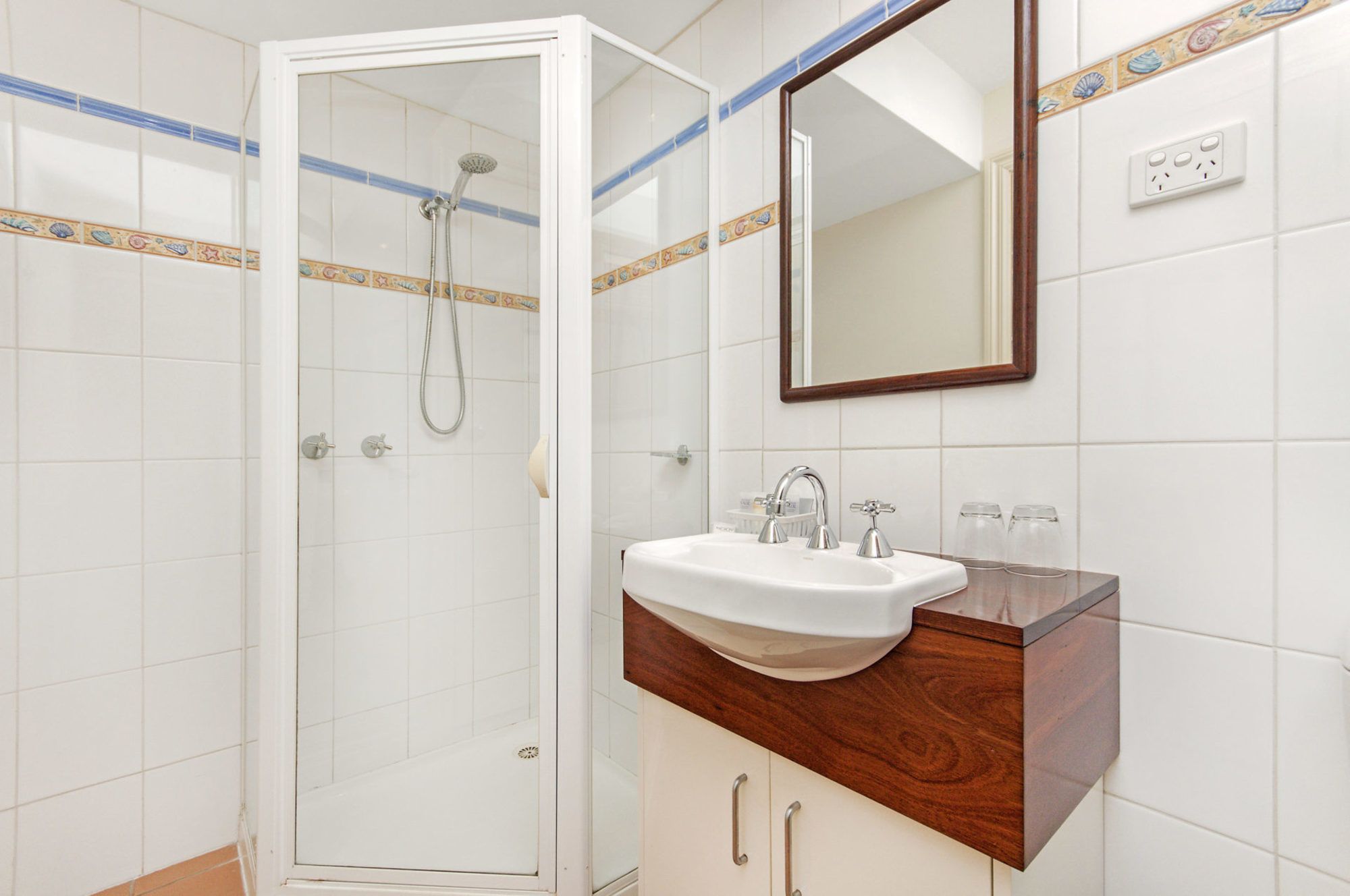 Shearwater Apartment