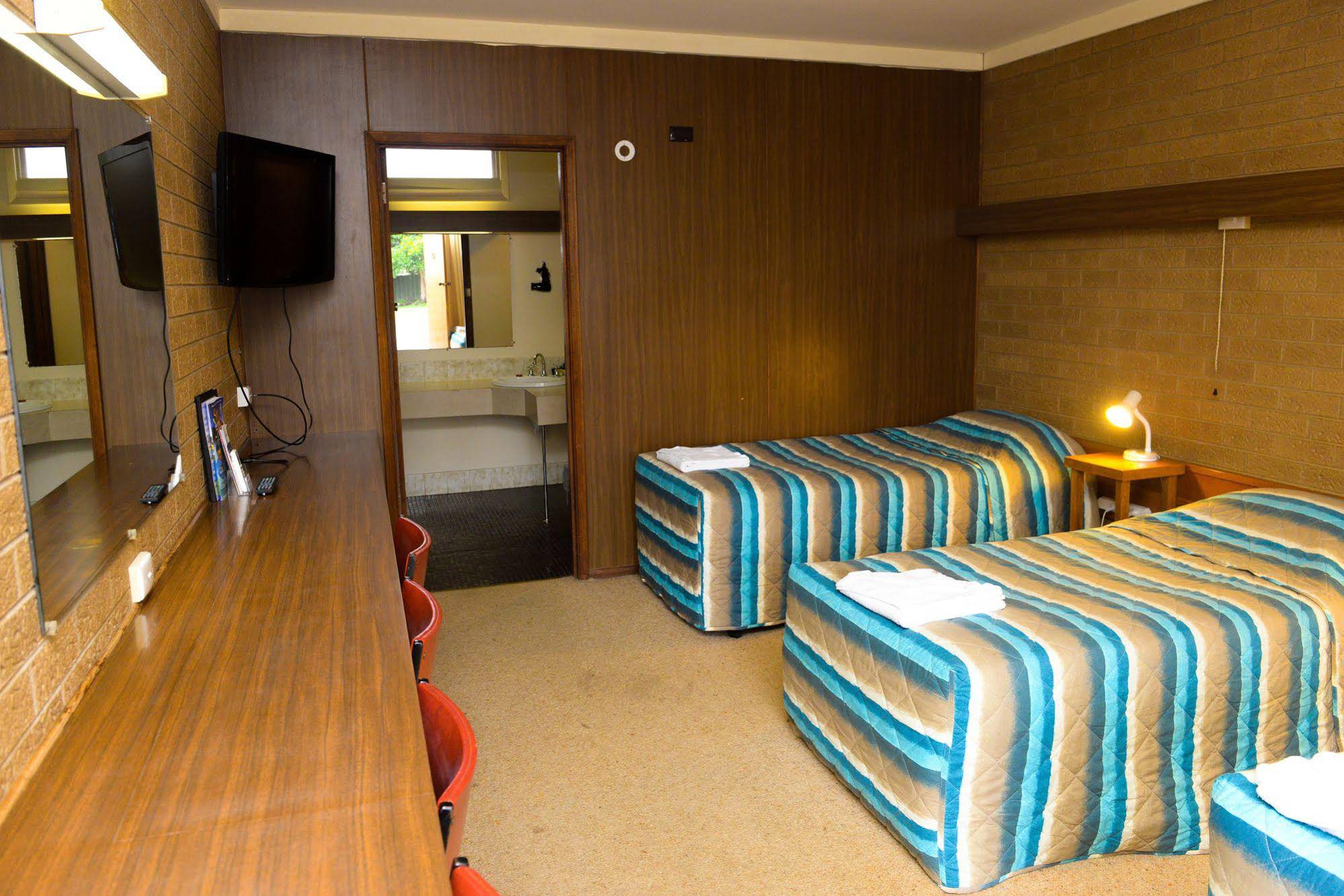 Portland retro motel