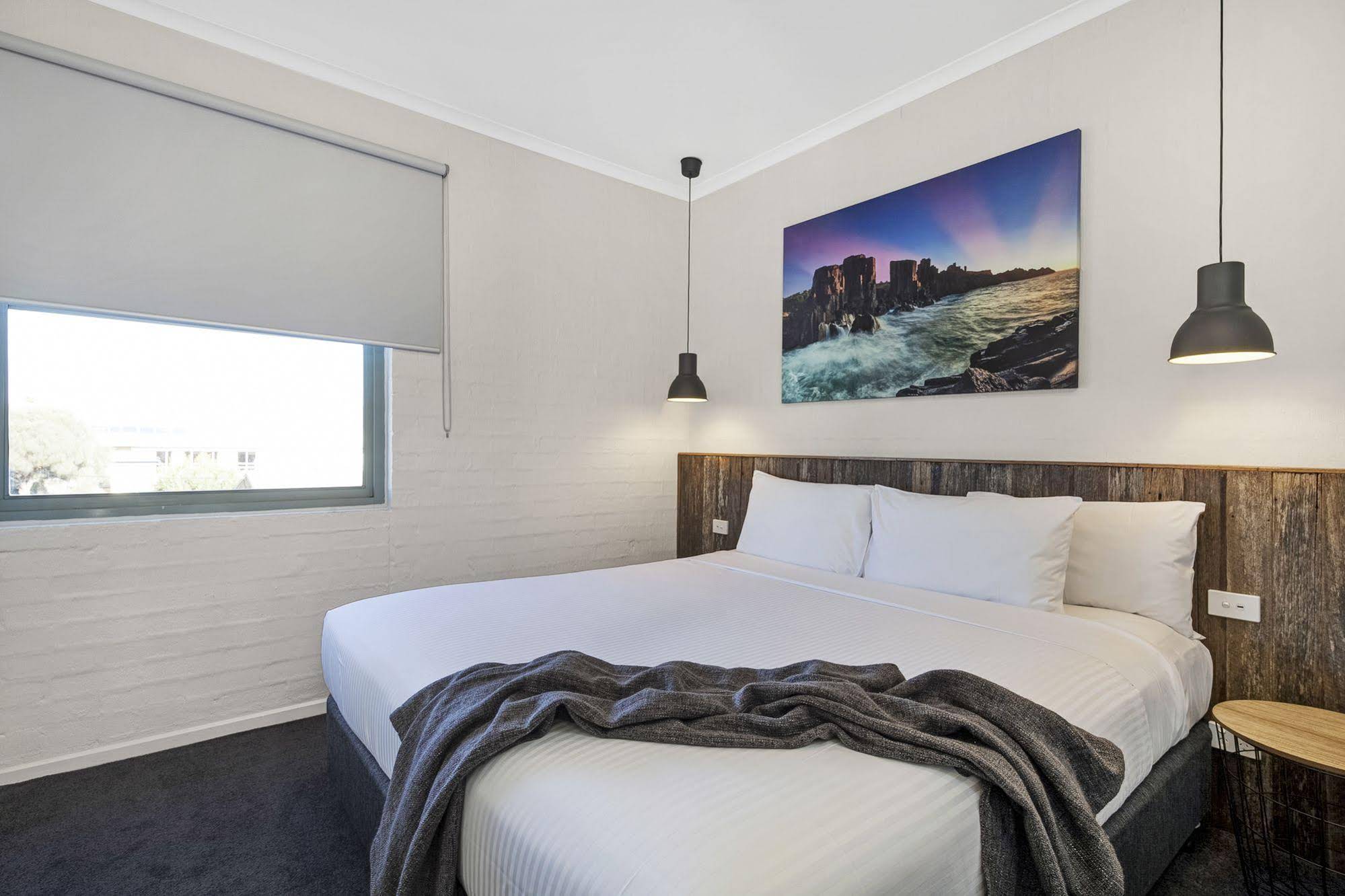 Moonlight Bay Resort