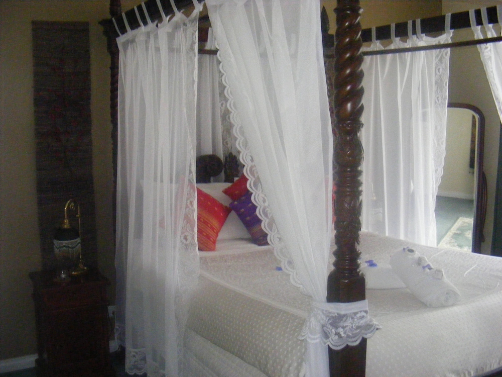 Weeroona Bed & Breakfast