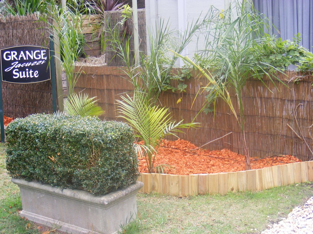 Weeroona Bed & Breakfast