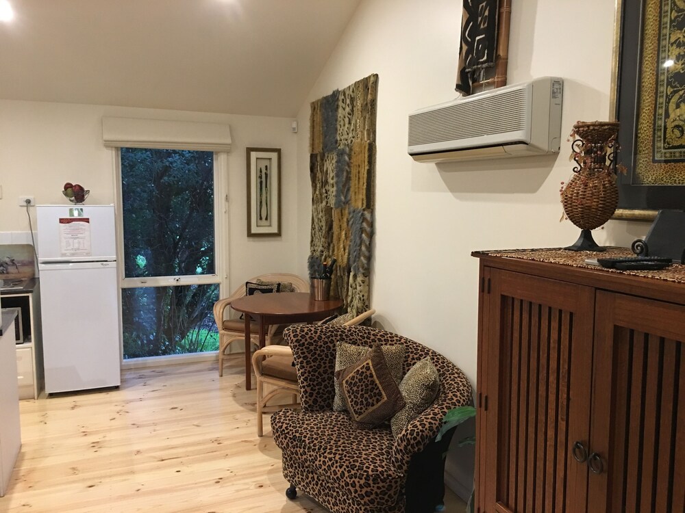 Weeroona Bed & Breakfast