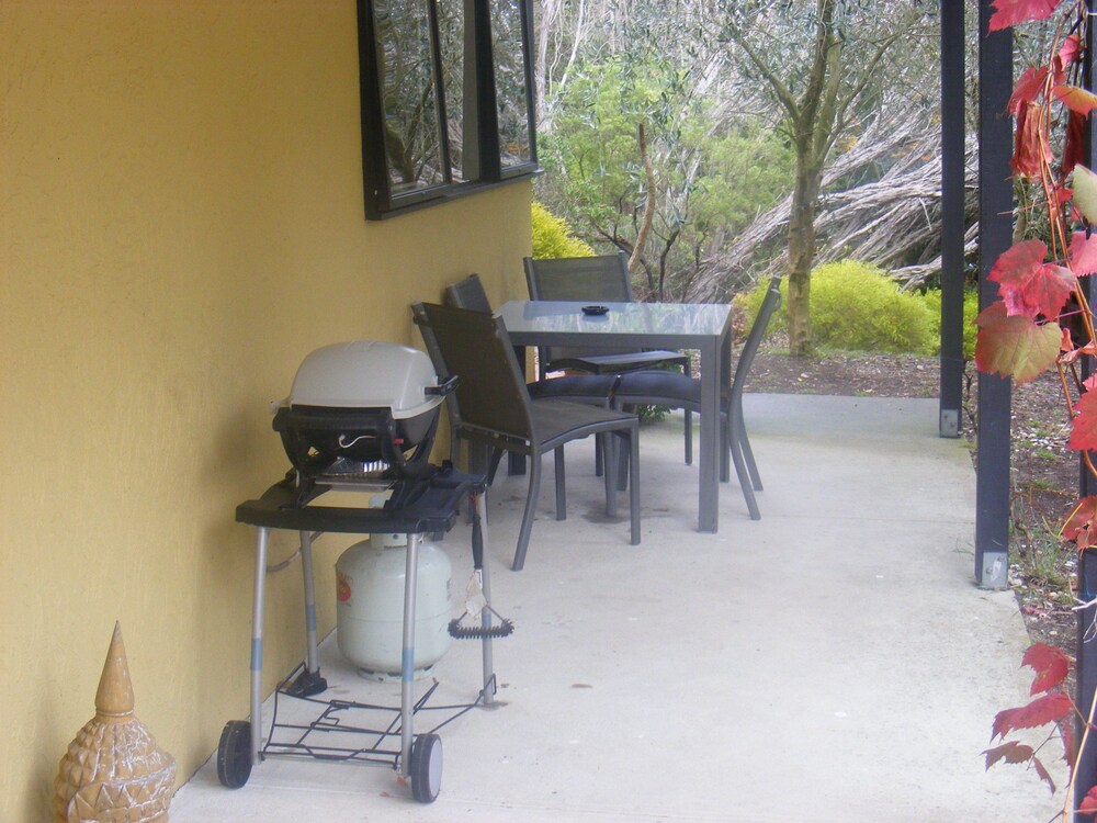 Weeroona Bed & Breakfast