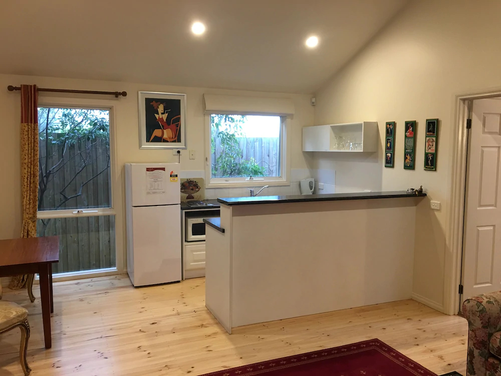 Weeroona Bed & Breakfast