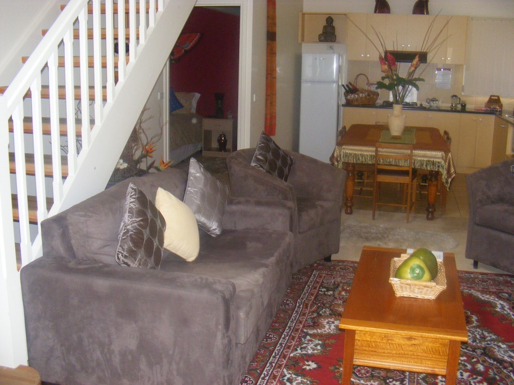 Weeroona Bed & Breakfast