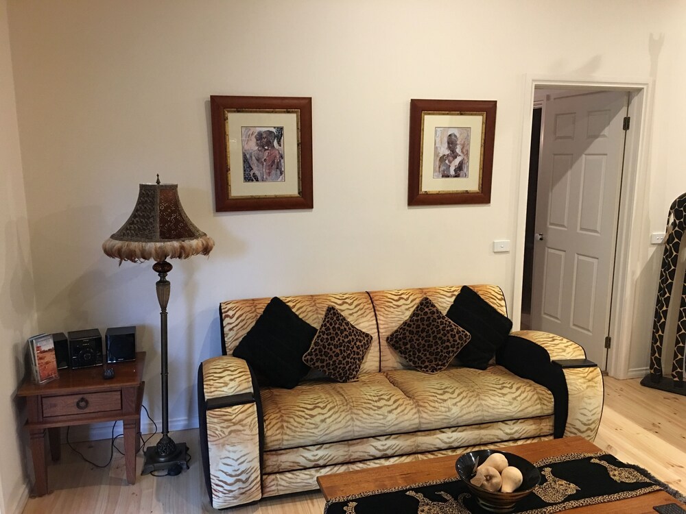 Weeroona Bed & Breakfast