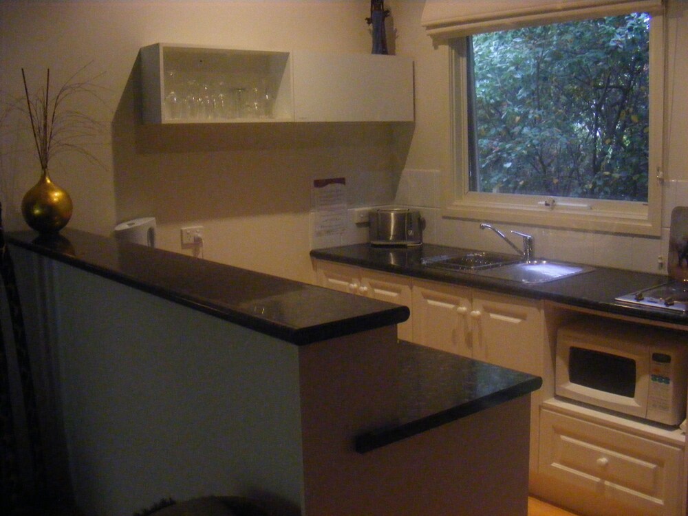 Weeroona Bed & Breakfast