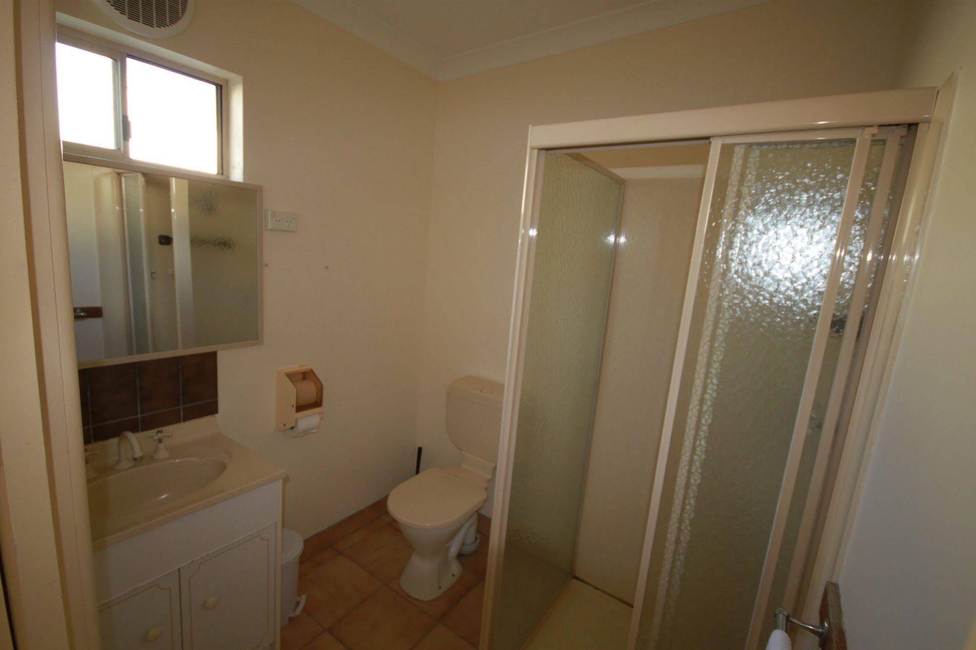 Pelicans Motel San Remo