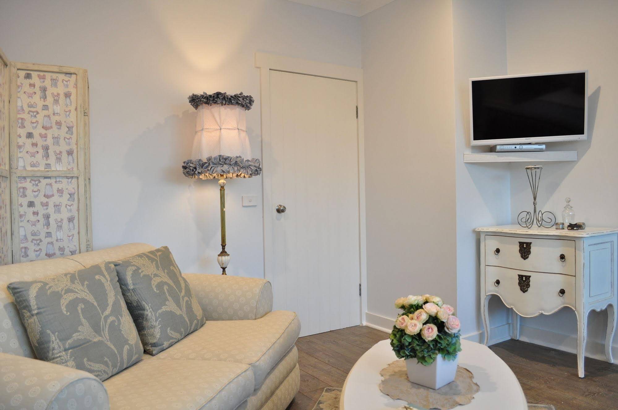 Sailaway Beach House