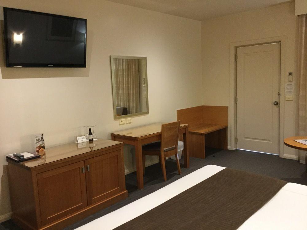 Wyndhamere Motel