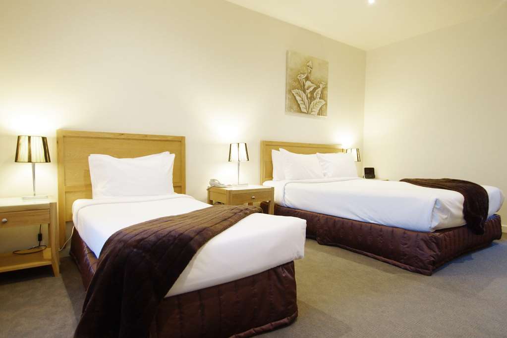 Wyndhamere Motel