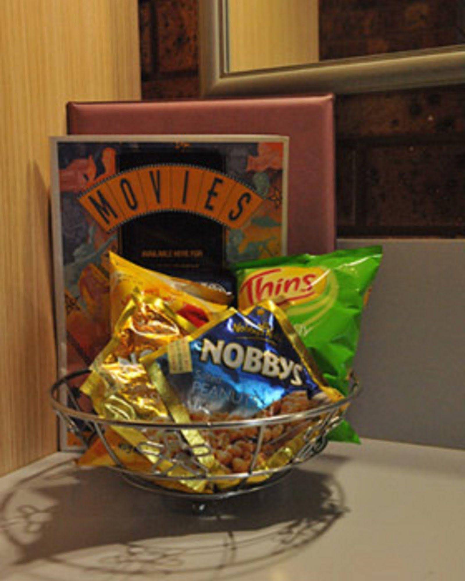 Courtyard Motor Inn