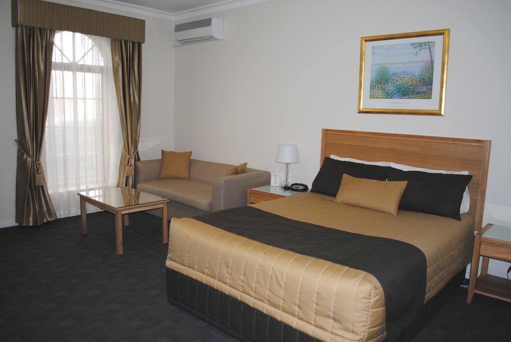 Quality Hotel Sherbourne Terrace