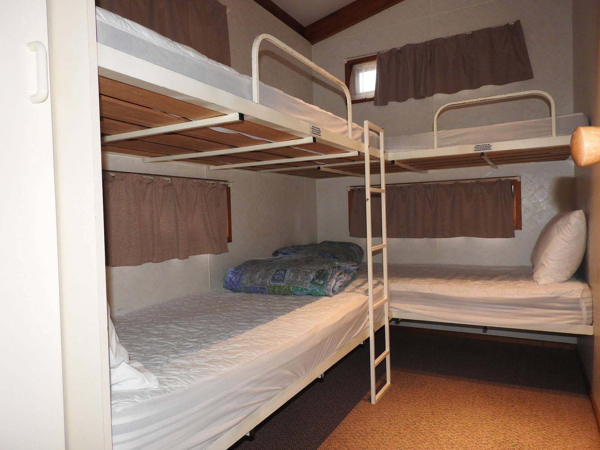 Victoria Lake Holiday Park