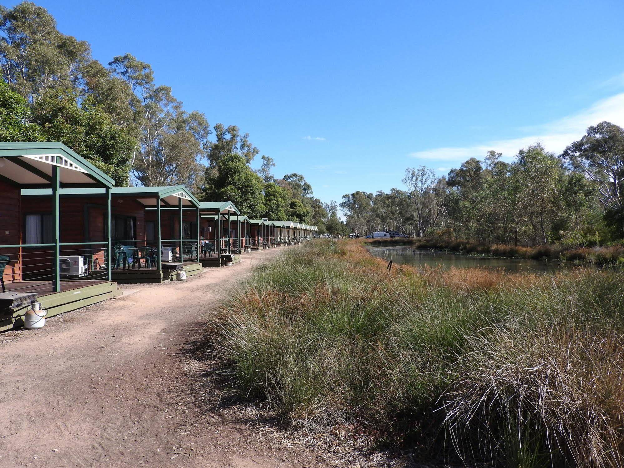 Victoria Lake Holiday Park