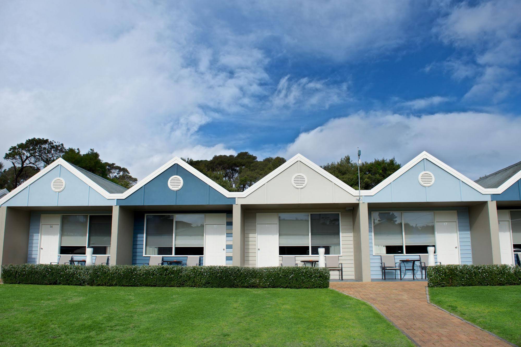 Sorrento Beach Motel