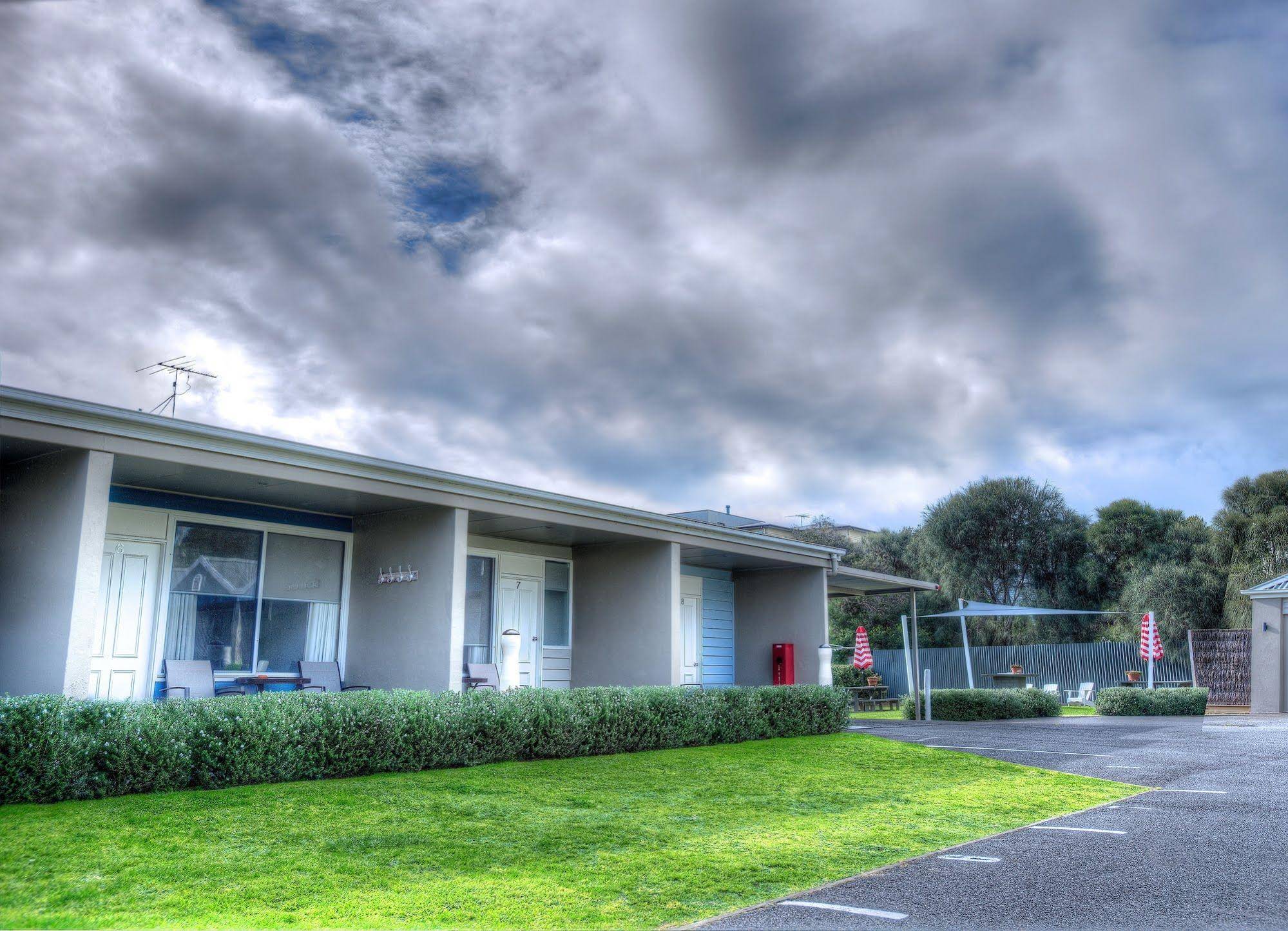 Sorrento Beach Motel