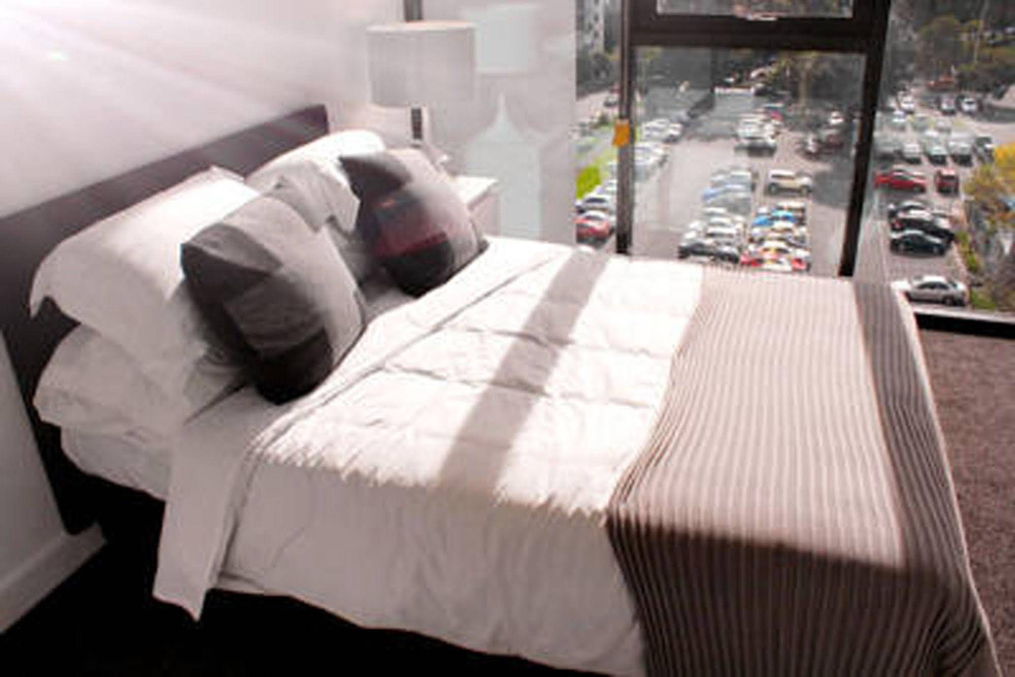 Guilfoyle Apartments